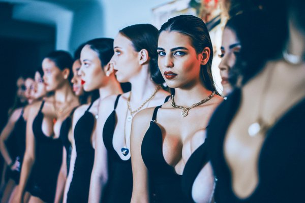 Comment utiliser les arts martiaux pour renforcer la confiance en soi chez les femmes ?