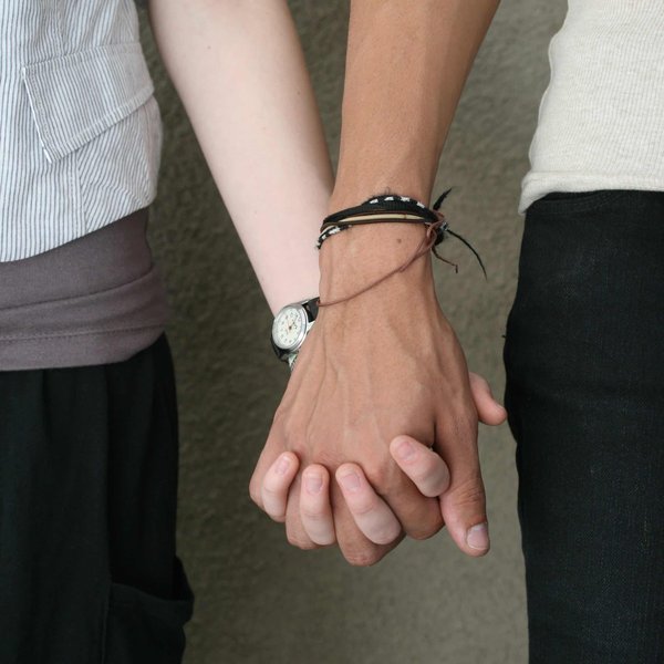 Quelle est la signification des bracelets couple ?